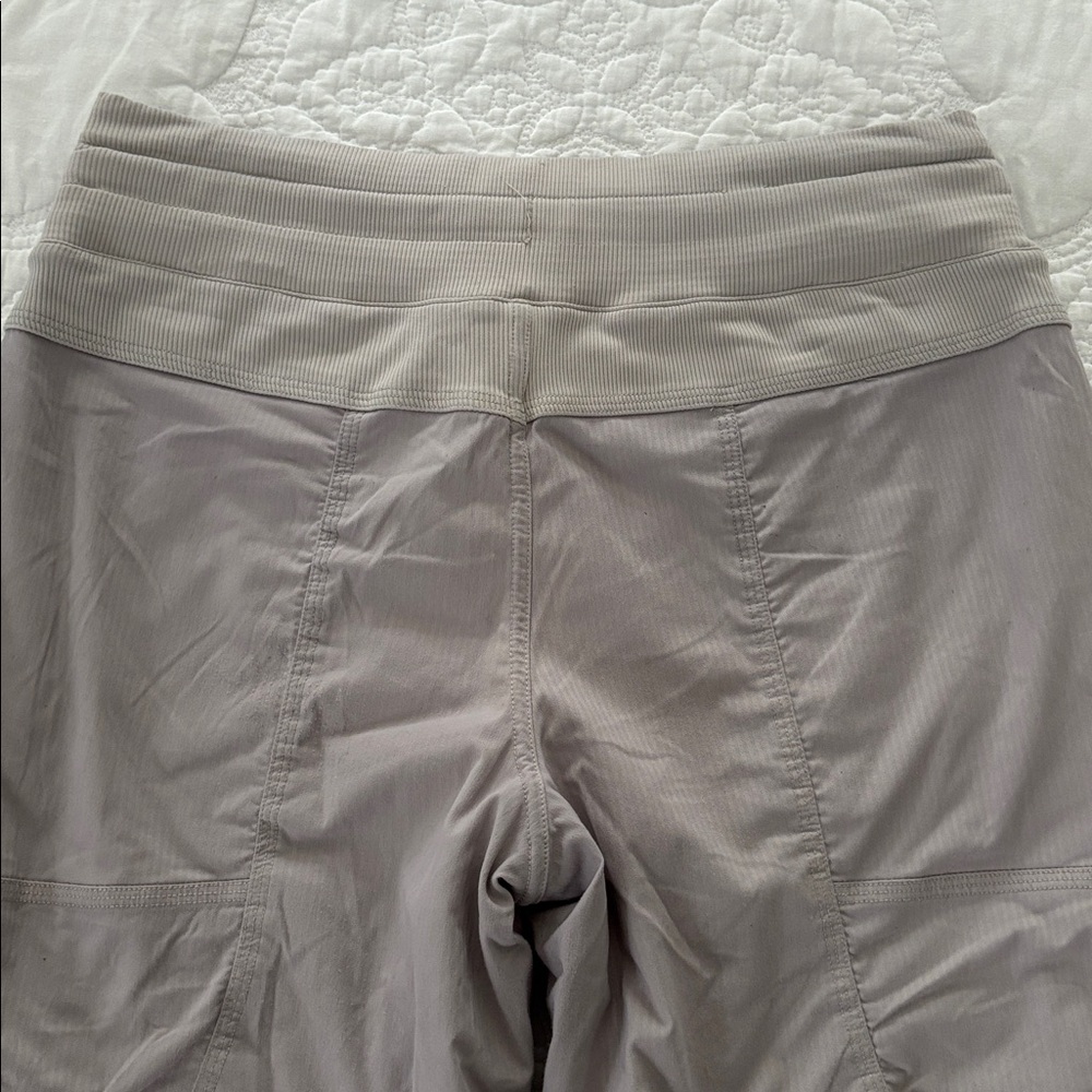 Lululemon Dance Studio Capri Cropped Light Gray Pants Size 4 - Picture 5 of 10